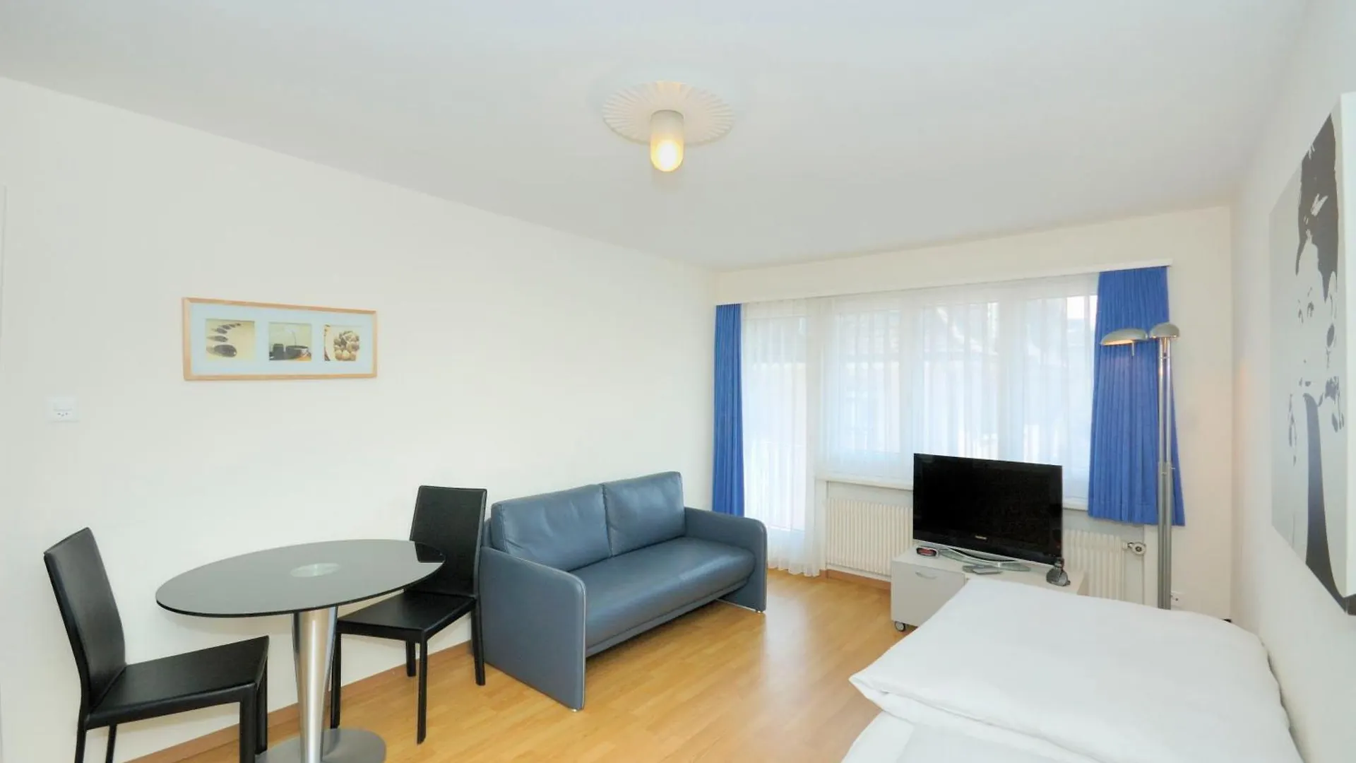 Lovely Studio In The Center - Crown 44 Zurich Switzerland